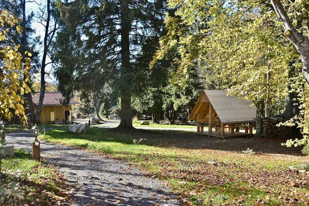 Le Petit Loup, Appartement Neuf Avec Jardin Gerbépal Bagian luar foto